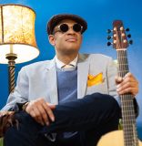 Grammy-nominated jazz musician Raul Midón has a message for you