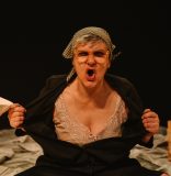 Monologueando con Efrosina Tricio … el humor en tiempos del coronavirus