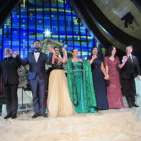 Éxito total el concierto navideño de la serie St. Hugh-Steinway