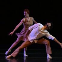 BEATRIZ GARCÍA Y ARMANDO BRYDSON: DANZA CONTEMPORÁNEA PARA SUBLIMAR LA EXISTENCIA