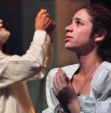 ‘Mucho ruido y pocas nueces’: los personajes de Shakespeare hablan español