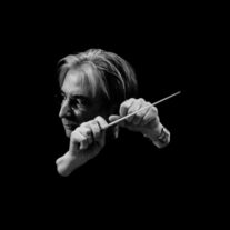 ¡Este es el cierre! Michael Tilson Thomas reduce sus conciertos con la NWS al reaparecer su tumor cerebral 